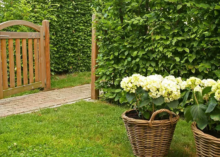 With Garden Views Stokhem