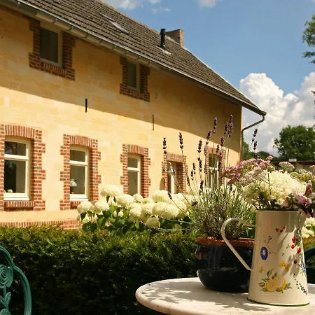 With Garden Views Prázdninový dům *